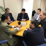 Em Brasilia: Deputado e prefeito conseguem a manutenção de posto dos Correios em Rubião Jr