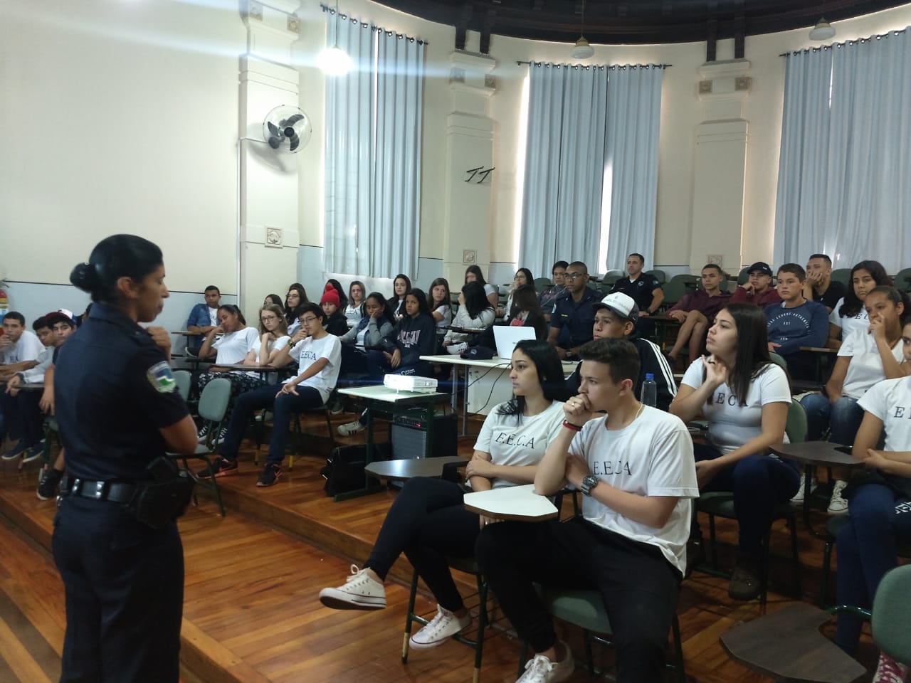 GCM: “Patrulha Maria da Penha” leva informações a adolescentes do Projeto Patrulha Jovem