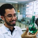 Doutorando em Química de Conchas é assassinato durante atentado com faca em Maringá-PR.