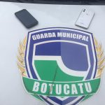 Ex-funcionário de loja agride, ameaça funcionária e rouba 2 celulares. GCM prende suspeito