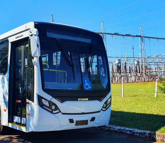 Caio entrega 2 ônibus Millennium 100% elétricos para empresa do ES