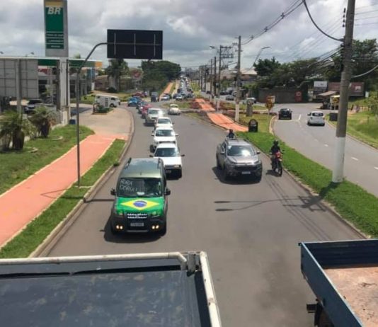 Revendedoras de carros fazem novo protesto contra aumento de ICMS
