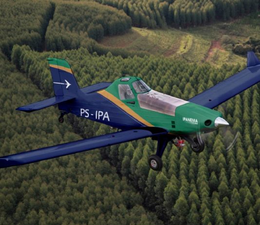 Embraer vende 8 aviões agrícolas em janeiro. Avião tem inovações testadas na FCA Unesp