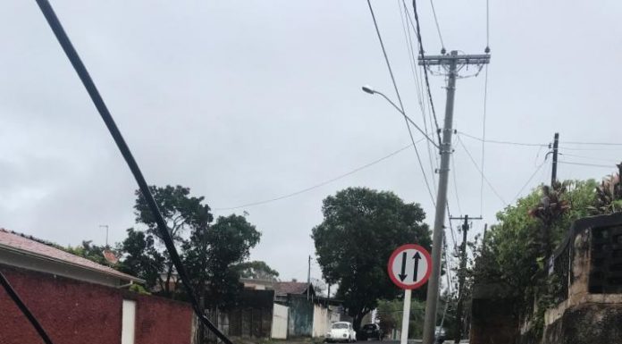 Prefeitura multa telefonica em quase R$ 6 milhões por falta de manutenção em fios