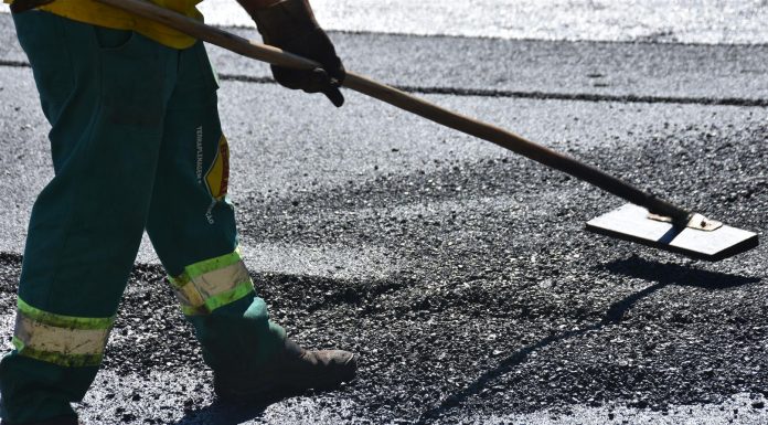 Prefeitura inicia recapeamento da Avenida das Hortências, no Convívio