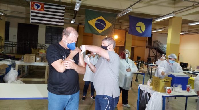 Botucatu: Mais de 74 mil pessoas vacinadas contra a Covid em menos de uma semana. “Não é hora de relaxar com os mesmos cuidados de sempre”