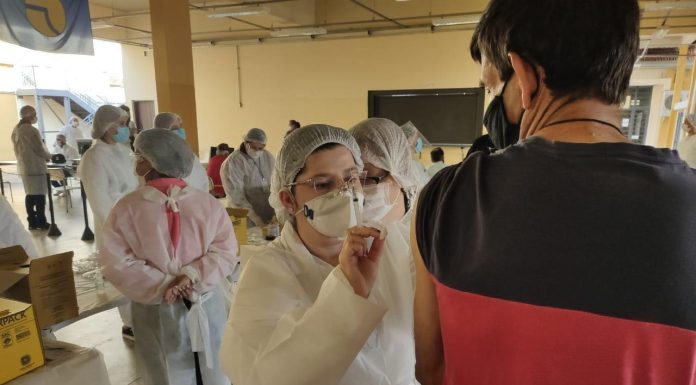 Botucatu: Com 75% da população vacinada contra Covid, especialistas orientam manter uso de máscara e álcool em gel
