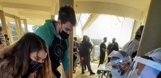 Alunos da Unesp de Botucatu são vacinados contra a Covid. “Na minha cidade natal, nem a minha mãe foi vacinada ainda”