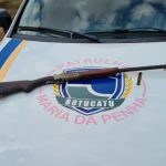 Botucatu: Homem é preso após agredir esposa. GCM encontrou espingarda debaixo da cama
