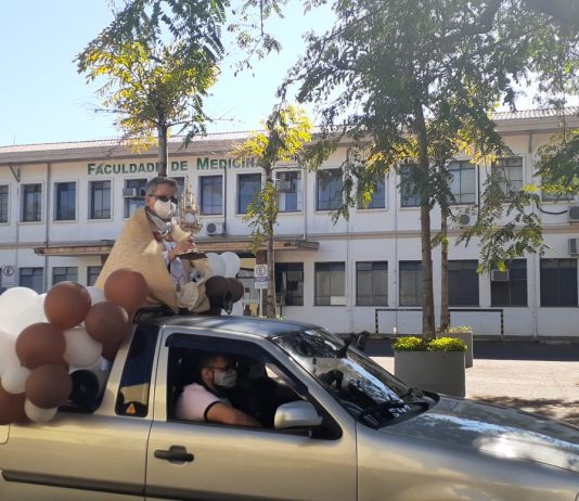 Botucatu: Carreata religiosa faz orações pelos doentes e profissionais da Saúde do HC