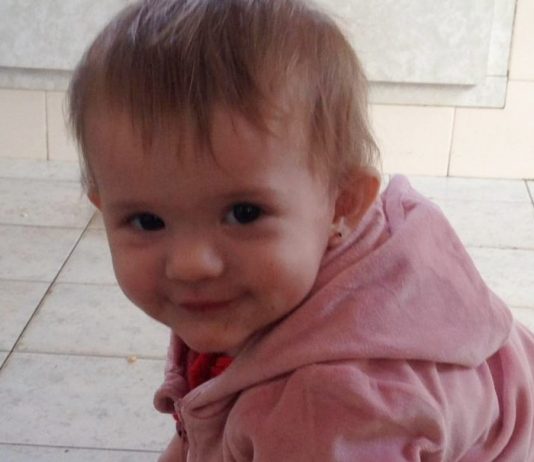 Internada há mais de um mês no HC de Botucatu, bebê que se afogou em balde passa por 2ª cirurgia: ‘É uma guerreira’, diz mãe