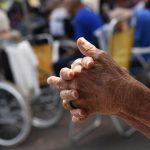 Botucatu: Prefeitura abrirá inscrições para curso gratuito de cuidador de idosos