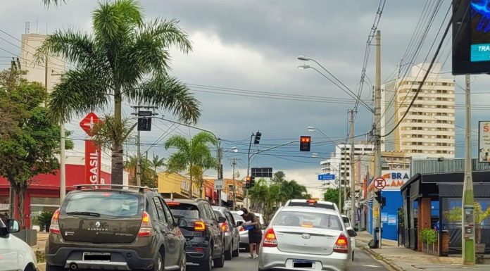 Botucatu tem aumento de pedintes nas ruas e semáforos – um dos reflexos da pandemia da Covid-19
