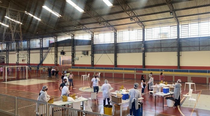 Botucatu: Trabalhadores do comércio terão horário especial para receber dose de reforço contra a Covid