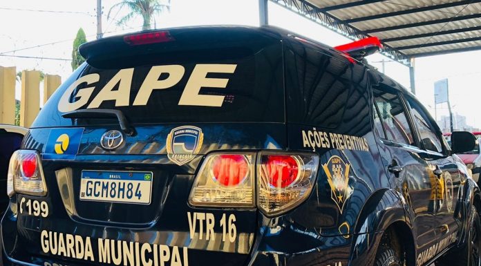 Botucatu: Jovem de 19 anos, procurado por agressão contra a ex-namorada, é detido pela GCM em avenida