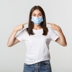 Botucatu: Botucatuenses não sentem segurança para ficar sem máscara de proteção contra a Covid em ambientes abertos, aponta enquete