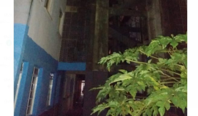 Botucatu: Moradores do Bloco 6 dos Predinhos da CDHU estão há 3 dias sem energia elétrica