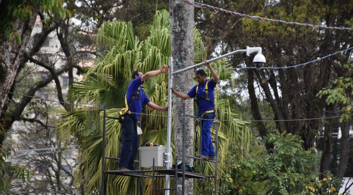Botucatu: Câmeras da Muralha Digital estão sendo instaladas na Cidade