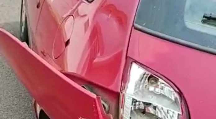 Botucatu: Motorista bate em carro estacionado e foge do local, no Bairro Nossa Senhora de Fátima