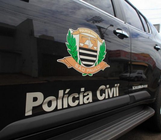 Homem morre depois de ser atingido por golpe de faca; namorada é suspeita do crime em Anhembi