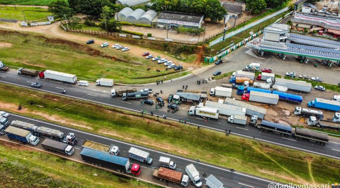 Botucatu: Se for mantido, bloqueio nas estradas irá afetar mercados, postos de gasolina e distribuidoras de gás da Cidade nos próximos dias