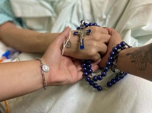 Botucatu: Filhas de paciente do HC de Botucatu comemoram sucesso de transplante de coração que ‘viajou’ 700 km em jato da FAB no 1º dia do ano