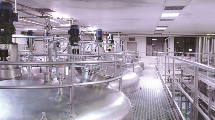 Visita virtual permite a internautas conhecerem a fábrica da Yakult Visita virtual permite a internautas conhecerem a fábrica da Yakult