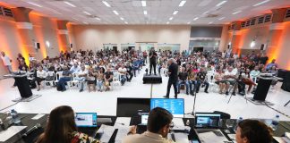 Mais de mil pessoas participam de audiência pública sobre o Porto Guará Mais de mil pessoas participam de audiência pública sobre o Porto Guará