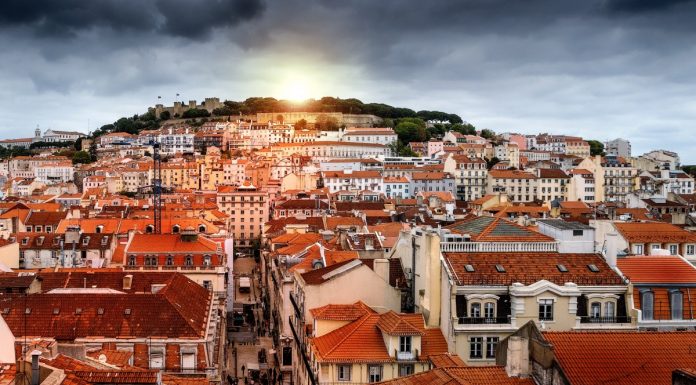 Investidores brasileiros correm contra o tempo para obter Golden Visa português Investidores brasileiros correm contra o tempo para obter Golden Visa português
