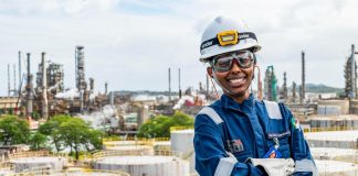 Mulheres conquistam espaço em indústrias majoritariamente masculinas Mulheres conquistam espaço em indústrias majoritariamente masculinas