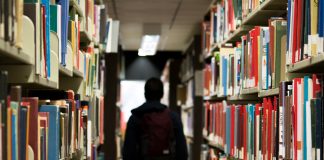 Em um ano com muitos feriados, jovens devem se organizar para estudar Em um ano com muitos feriados, jovens devem se organizar para estudar