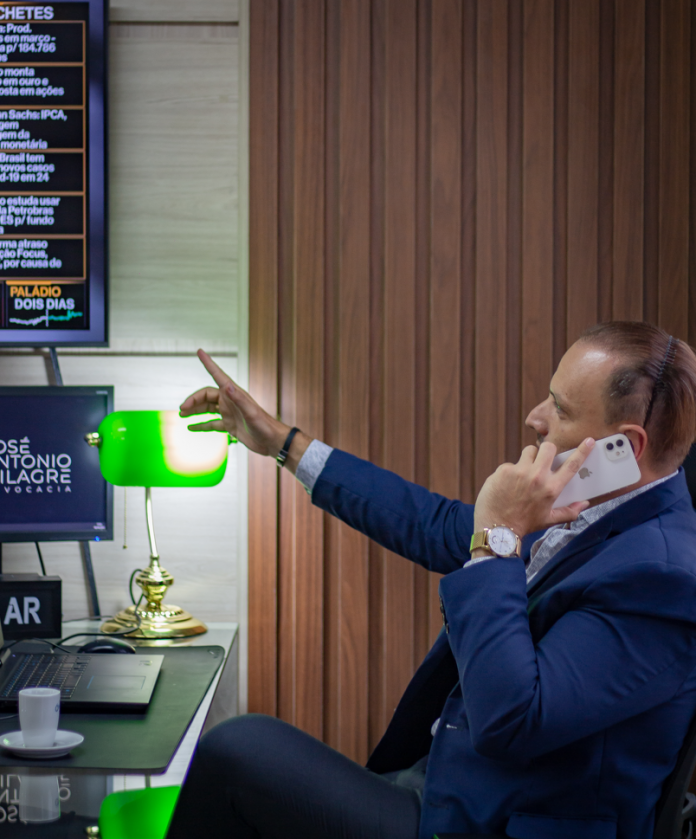 Golpes digitais prometem lucros online e roubam brasileiros Golpes digitais prometem lucros online e roubam brasileiros