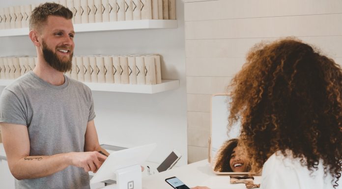 Suporte e experiência do cliente são prioridades para empresas em 2023 Suporte e experiência do cliente são prioridades para empresas em 2023