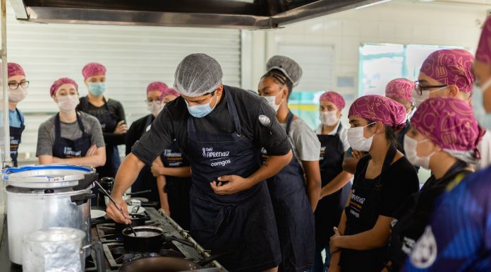 Chef Aprendiz alcançará 200 formados com novas edições Chef Aprendiz alcançará 200 formados com novas edições