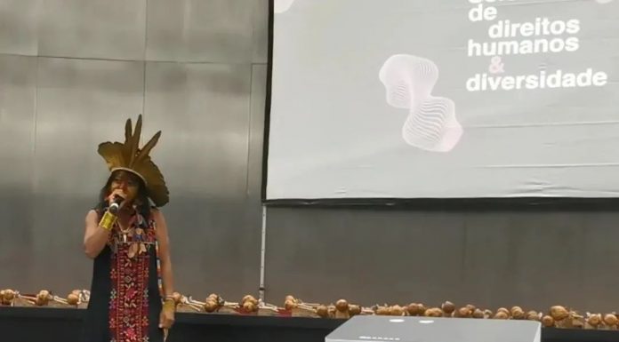 Tamikuã Txihi recebe Sarau A Arte Liberta na Toka da Onça Tamikuã Txihi recebe Sarau A Arte Liberta na Toka da Onça