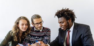 Vendas no varejo brasileiro fecham 2022 com aumento de 1%