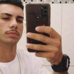 Motociclista colide contra caçamba e jovem de 21 anos morre em Botucatu