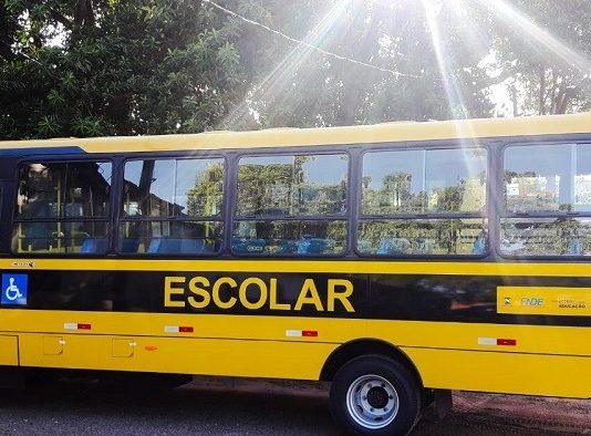 Criança autista, de 4 anos, é “esquecida” dentro de ônibus escolar em Pardinho