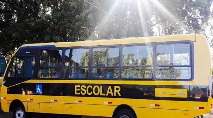 Pardinho: Motorista e monitora que esqueceram criança autista em ônibus são afastados. Foi a 2ª vez que esqueceram uma criança