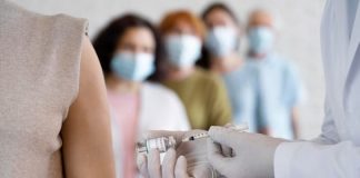 Brasil aparece em destaque de baixa cobertura vacinal