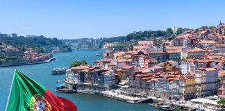 Entra em vigor lei que dá residência para brasileiros