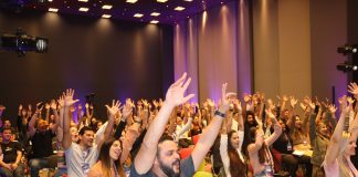 Com estrutura e programação mais ampla E-Summit acontece nos dias 1 e 2 de junho Com estrutura e programação mais ampla E-Summit acontece nos dias 1 e 2 de junho