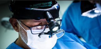 Especialista explica benefícios do transplante capilar FUE