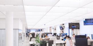 Otimismo empresarial impulsiona setor de outsourcing de TI Otimismo empresarial impulsiona setor de outsourcing de TI