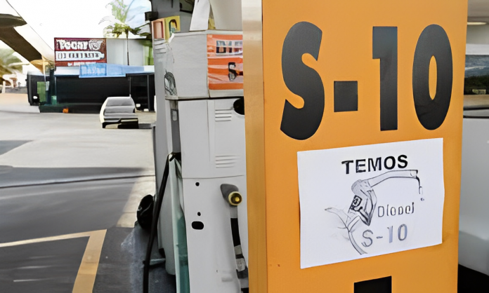 Queda no preço do biodiesel contribui para reduzir preço do diesel Queda no preço do biodiesel contribui para reduzir preço do diesel