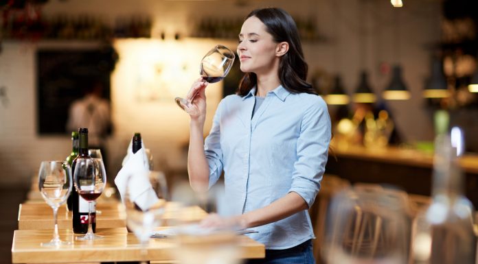 Brasileiro consome em média dois litros de vinho por ano