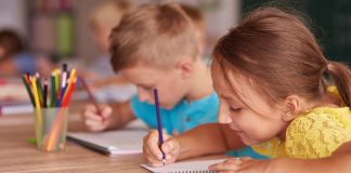 Estudar inglês durante a infância pode trazer benefícios para o futuro Estudar inglês durante a infância pode trazer benefícios para o futuro