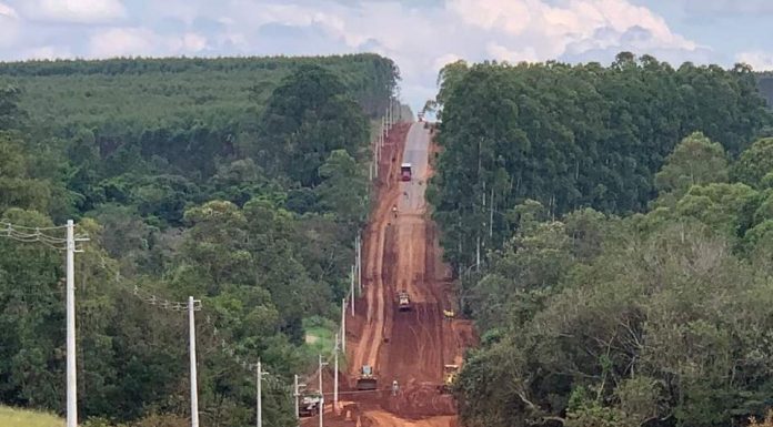 Botucatu: Prefeitura retoma pavimentação da Estrada do Véu de Noiva