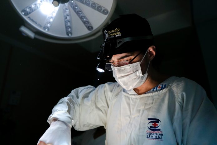 Pacientes de cirurgia plástica buscam informação na internet Pacientes de cirurgia plástica buscam informação na internet