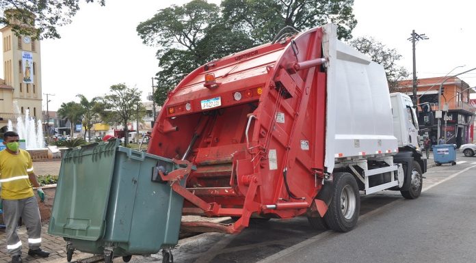 Coleta mecanizada melhora a qualidade de vida no trabalho dos coletores de lixo Coleta mecanizada melhora a qualidade de vida no trabalho dos coletores de lixo
